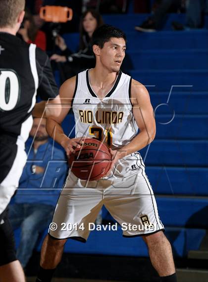 Thumbnail 3 in Elliot Christian vs. Rio Linda (Les Curry Invitational) photogallery.