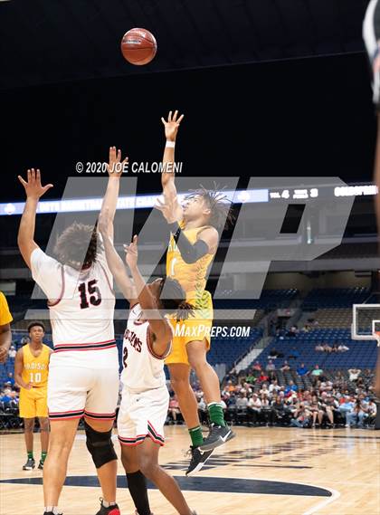 Thumbnail 3 in Coldspring-Oakhurst vs Madison (UIL 3A Semifinal) photogallery.