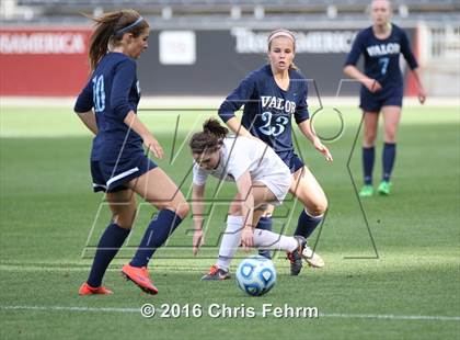 Thumbnail 3 in Valor Christian vs Lewis-Palmer (CHSAA 4A Final) photogallery.