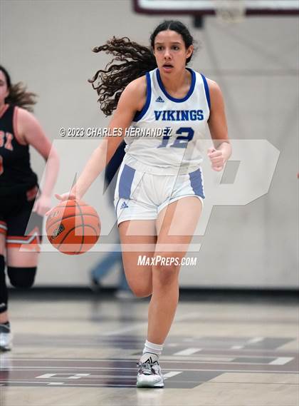 Thumbnail 3 in St. Pius X vs. Nolan Catholic (TAPPS 6A Area Playoff) photogallery.