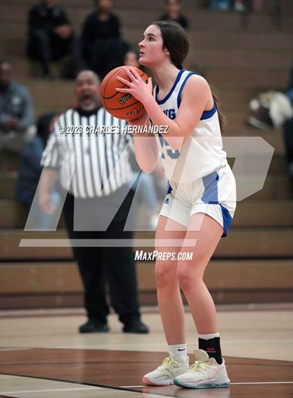 Thumbnail 2 in St. Pius X vs. Nolan Catholic (TAPPS 6A Area Playoff) photogallery.