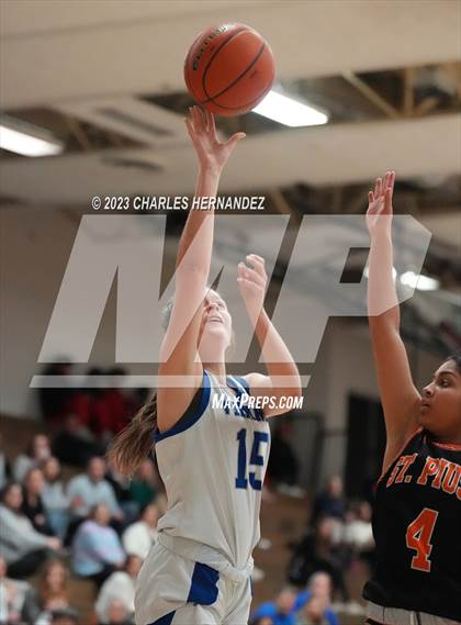 Thumbnail 2 in St. Pius X vs. Nolan Catholic (TAPPS 6A Area Playoff) photogallery.