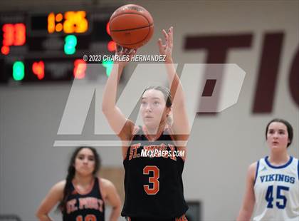 Thumbnail 3 in St. Pius X vs. Nolan Catholic (TAPPS 6A Area Playoff) photogallery.
