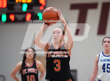 Thumbnail 2 in St. Pius X vs. Nolan Catholic (TAPPS 6A Area Playoff) photogallery.
