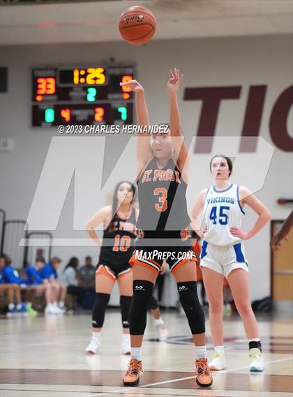 Thumbnail 1 in St. Pius X vs. Nolan Catholic (TAPPS 6A Area Playoff) photogallery.