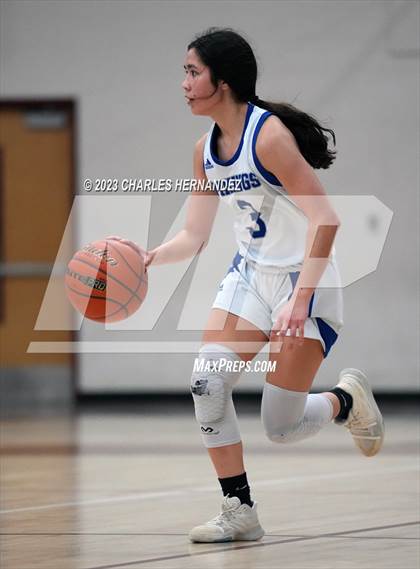 Thumbnail 2 in St. Pius X vs. Nolan Catholic (TAPPS 6A Area Playoff) photogallery.