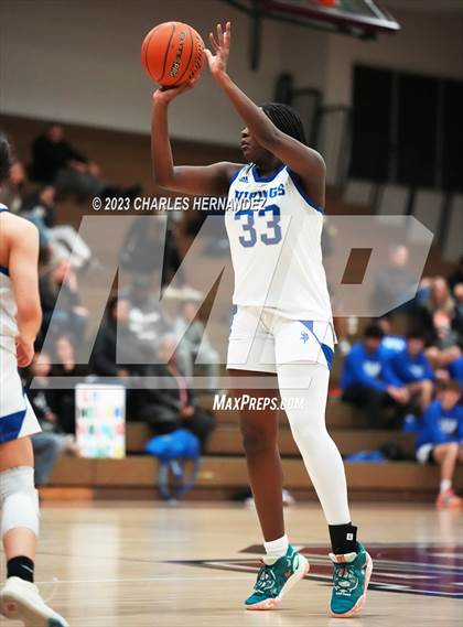 Thumbnail 1 in St. Pius X vs. Nolan Catholic (TAPPS 6A Area Playoff) photogallery.