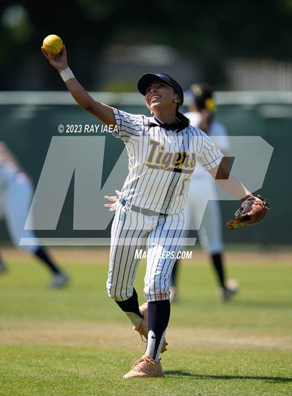Thumbnail 3 in Oak Ridge vs. Inderkum (CIF SJS D1 Final) photogallery.