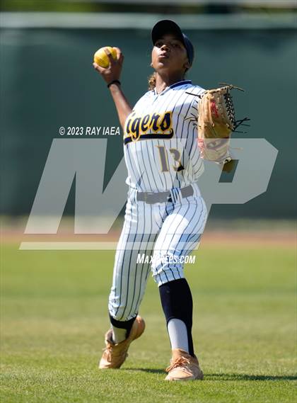 Thumbnail 2 in Oak Ridge vs. Inderkum (CIF SJS D1 Final) photogallery.