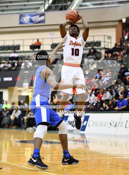 Thumbnail 1 in Simeon vs. Whitney Young (CPHSAA Semifinal) photogallery.