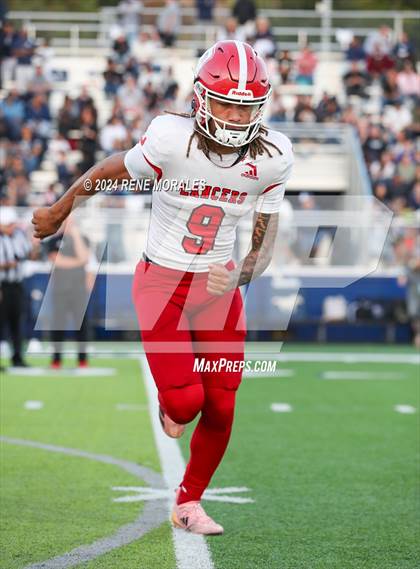 Thumbnail 3 in Orange Lutheran vs Sierra Canyon photogallery.