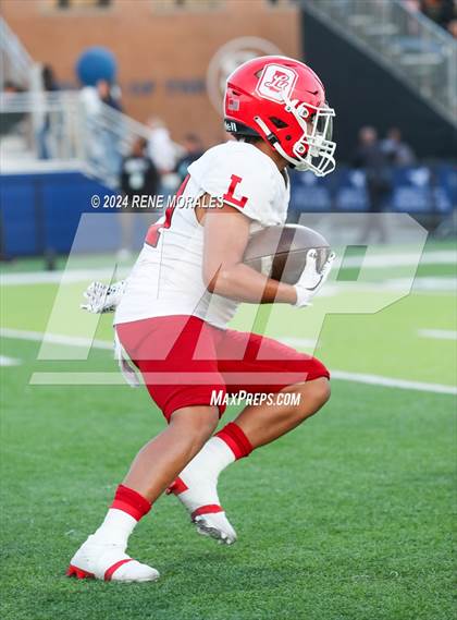 Thumbnail 2 in Orange Lutheran vs Sierra Canyon photogallery.