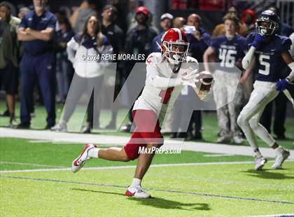 Thumbnail 3 in Orange Lutheran vs Sierra Canyon photogallery.