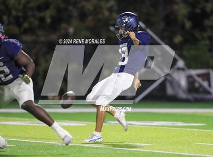 Thumbnail 1 in Orange Lutheran vs Sierra Canyon photogallery.