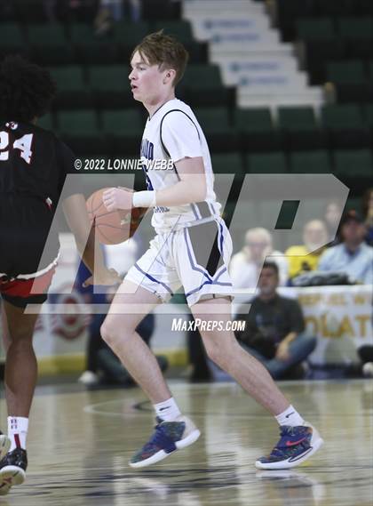 Thumbnail 3 in Ichabod Crane vs Friends Academy (NYSPHSAA Class B Final) photogallery.