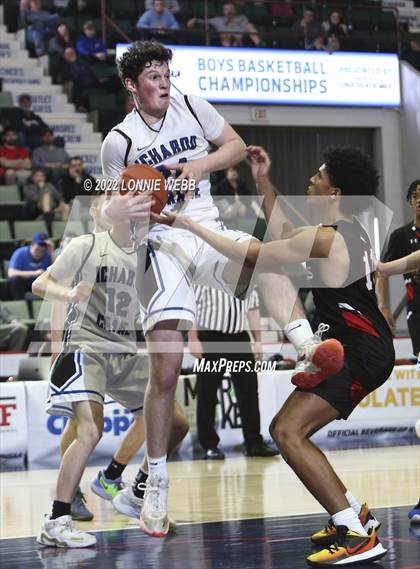 Thumbnail 2 in Ichabod Crane vs Friends Academy (NYSPHSAA Class B Final) photogallery.
