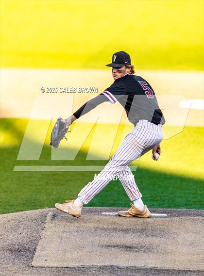 Thumbnail 1 in Maple Mountain vs. Viewmont (UHSAA 5A Bracket Play) photogallery.