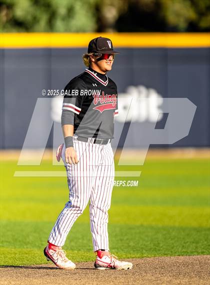 Thumbnail 1 in Maple Mountain vs. Viewmont (UHSAA 5A Bracket Play) photogallery.