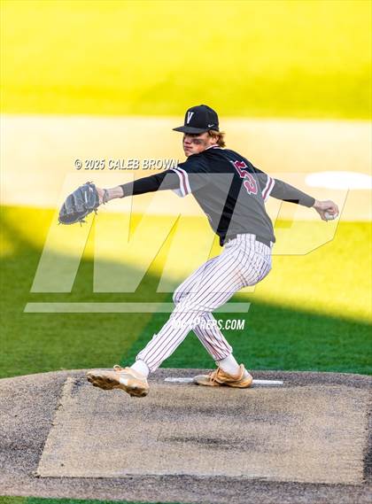 Thumbnail 2 in Maple Mountain vs. Viewmont (UHSAA 5A Bracket Play) photogallery.