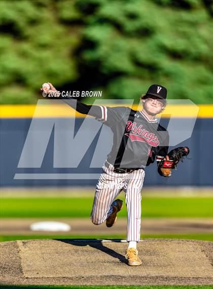 Thumbnail 3 in Maple Mountain vs. Viewmont (UHSAA 5A Bracket Play) photogallery.