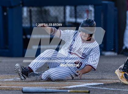 Thumbnail 1 in Maple Mountain vs. Viewmont (UHSAA 5A Bracket Play) photogallery.