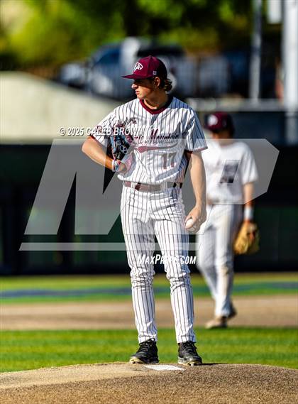 Thumbnail 2 in Maple Mountain vs. Viewmont (UHSAA 5A Bracket Play) photogallery.