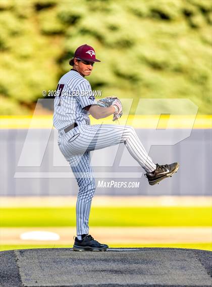 Thumbnail 3 in Maple Mountain vs. Viewmont (UHSAA 5A Bracket Play) photogallery.