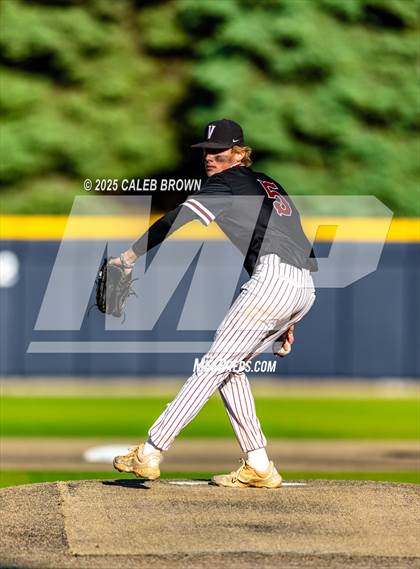 Thumbnail 3 in Maple Mountain vs. Viewmont (UHSAA 5A Bracket Play) photogallery.