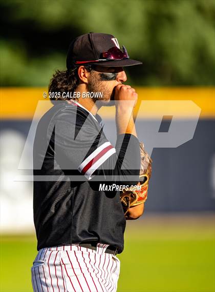 Thumbnail 2 in Maple Mountain vs. Viewmont (UHSAA 5A Bracket Play) photogallery.