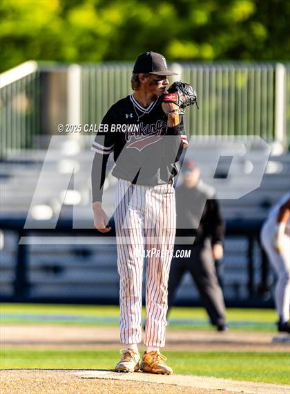 Thumbnail 1 in Maple Mountain vs. Viewmont (UHSAA 5A Bracket Play) photogallery.