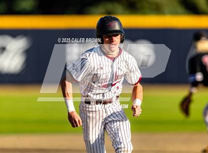 Thumbnail 1 in Maple Mountain vs. Viewmont (UHSAA 5A Bracket Play) photogallery.