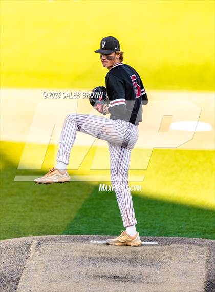 Thumbnail 3 in Maple Mountain vs. Viewmont (UHSAA 5A Bracket Play) photogallery.