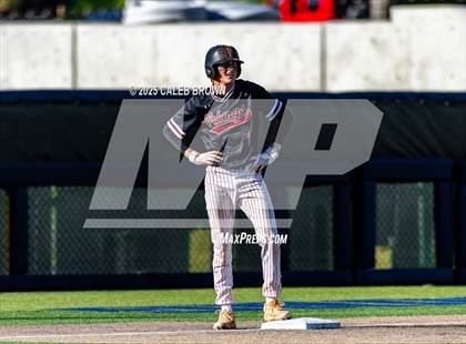 Thumbnail 1 in Maple Mountain vs. Viewmont (UHSAA 5A Bracket Play) photogallery.