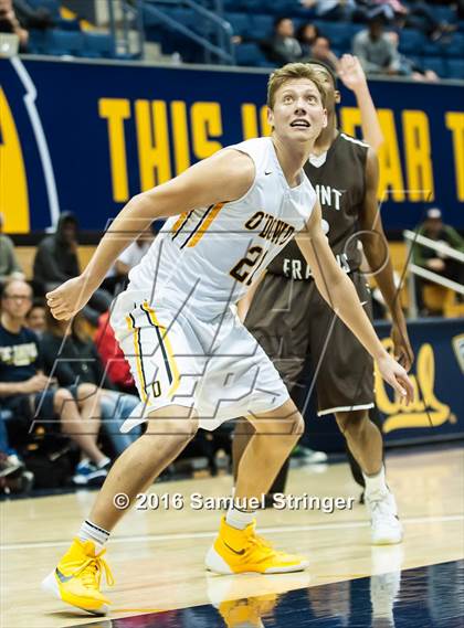 Thumbnail 1 in Saint Francis vs. Bishop O'Dowd (MaxPreps MLK Classic) photogallery.