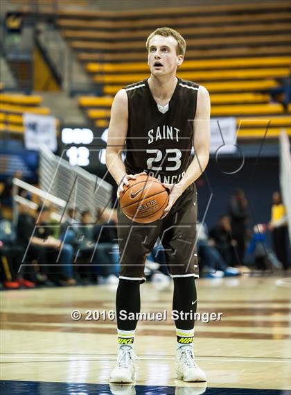 Thumbnail 2 in Saint Francis vs. Bishop O'Dowd (MaxPreps MLK Classic) photogallery.