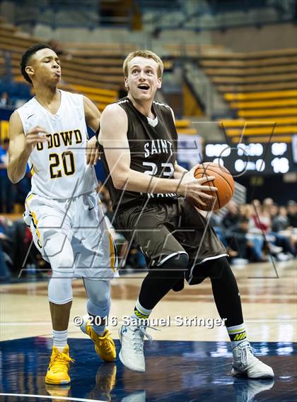 Thumbnail 3 in Saint Francis vs. Bishop O'Dowd (MaxPreps MLK Classic) photogallery.