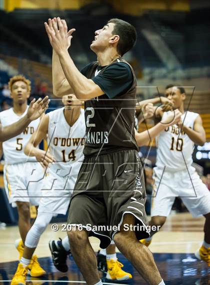 Thumbnail 2 in Saint Francis vs. Bishop O'Dowd (MaxPreps MLK Classic) photogallery.