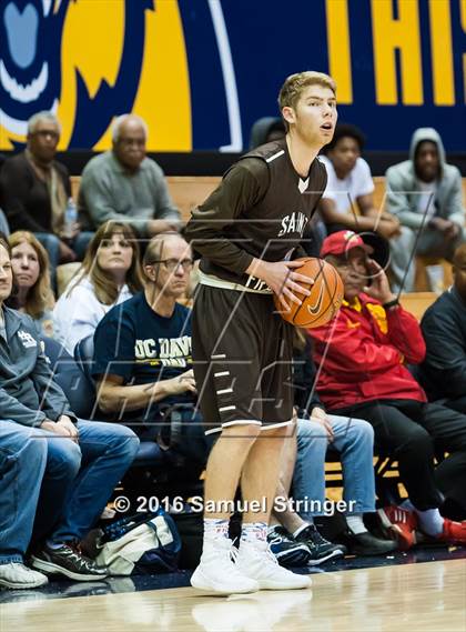 Thumbnail 3 in Saint Francis vs. Bishop O'Dowd (MaxPreps MLK Classic) photogallery.
