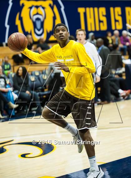 Thumbnail 3 in Saint Francis vs. Bishop O'Dowd (MaxPreps MLK Classic) photogallery.