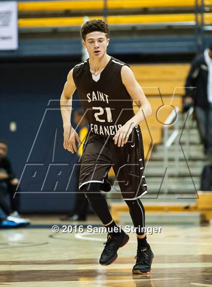 Thumbnail 3 in Saint Francis vs. Bishop O'Dowd (MaxPreps MLK Classic) photogallery.