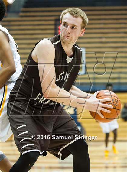 Thumbnail 3 in Saint Francis vs. Bishop O'Dowd (MaxPreps MLK Classic) photogallery.