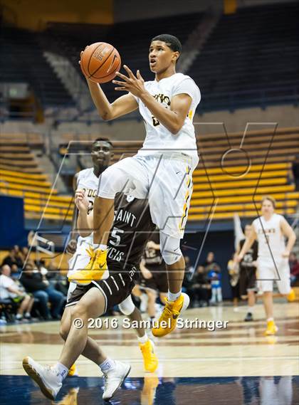 Thumbnail 1 in Saint Francis vs. Bishop O'Dowd (MaxPreps MLK Classic) photogallery.