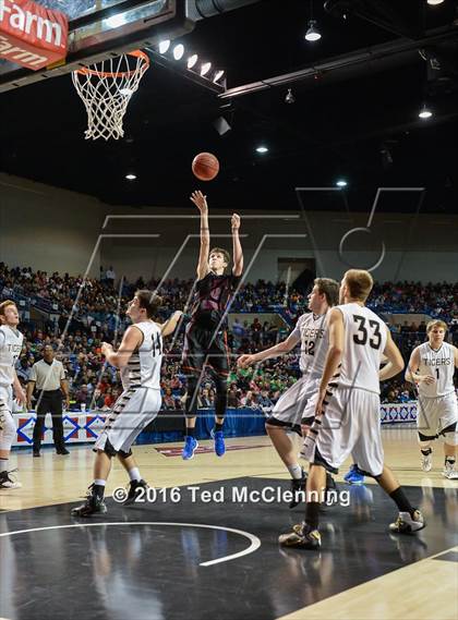 Thumbnail 3 in Charleston vs. Cedar Ridge (AAA 3A Final) photogallery.