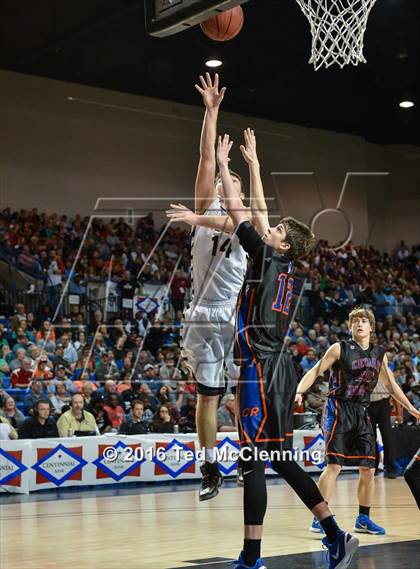 Thumbnail 2 in Charleston vs. Cedar Ridge (AAA 3A Final) photogallery.