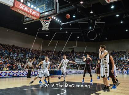 Thumbnail 1 in Charleston vs. Cedar Ridge (AAA 3A Final) photogallery.