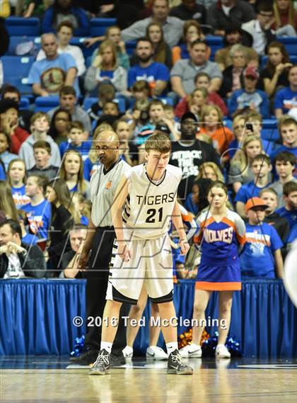 Thumbnail 3 in Charleston vs. Cedar Ridge (AAA 3A Final) photogallery.