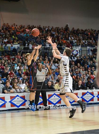 Thumbnail 2 in Charleston vs. Cedar Ridge (AAA 3A Final) photogallery.