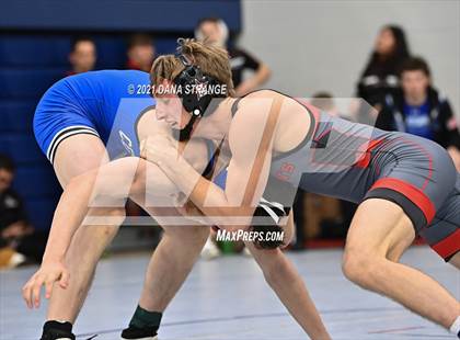 Thumbnail 3 in 25th Annual Men's Doc Hess Classic photogallery.