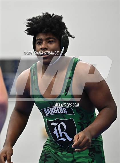 Thumbnail 1 in 25th Annual Men's Doc Hess Classic photogallery.