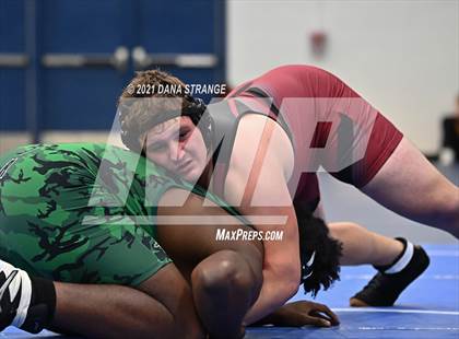 Thumbnail 3 in 25th Annual Men's Doc Hess Classic photogallery.